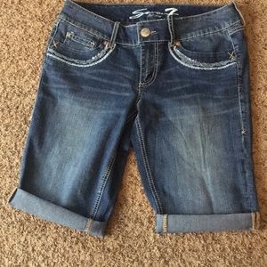 Women’s shorts Seven